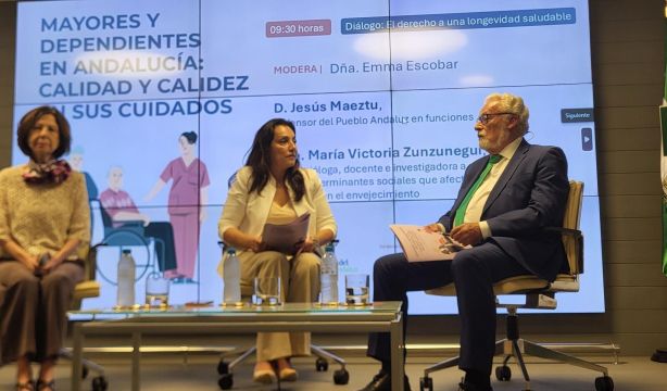El Defensor del Pueblo Andaluz pide "más protección y garantía" para mayores dependientes.