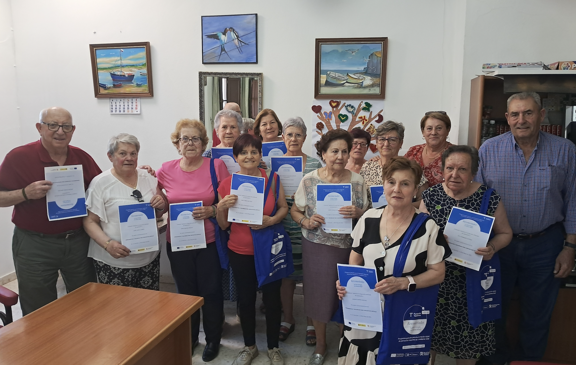 Alfabetización digital para mayores en Andalucía gracias a Reconectados de Fundación Telefónica