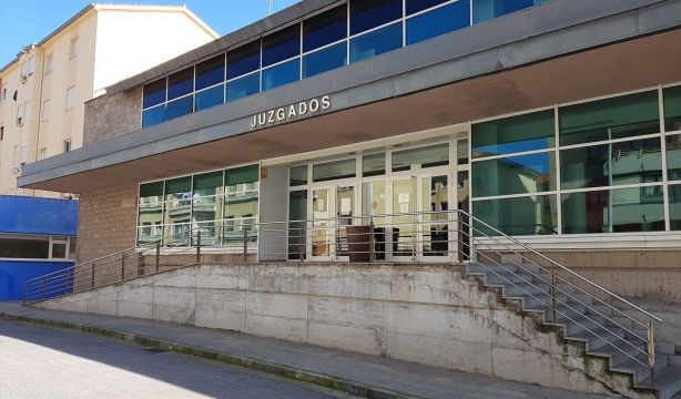 Una sentencia concede a un padre jubilado el plus de brecha de género tras el fallo de la UE