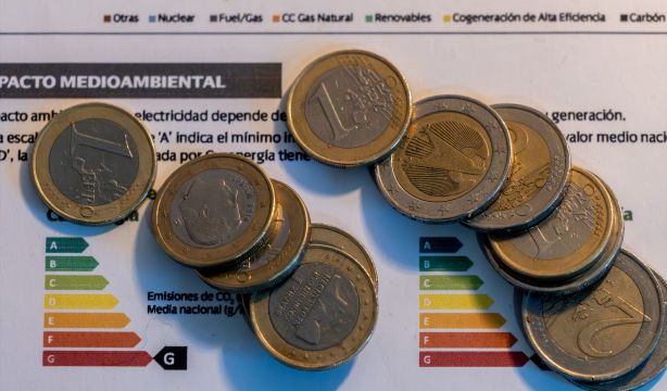 FACUA considera "inaceptable" y "abusivo" que se traslade el coste del apagón a los consumidores