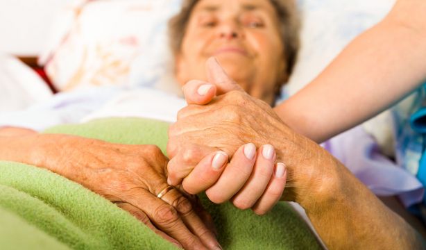 Álava aumenta las cuantías de la prestación para cuidados familiares