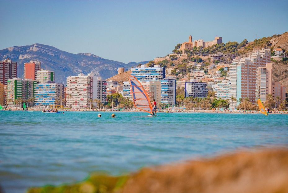 ¿Cuánto cuesta una vivienda en la costa? Los lugares más caros y más baratos de España ¿Cuánto cuesta una vivienda en la costa? Los lugares más caros y más baratos de España