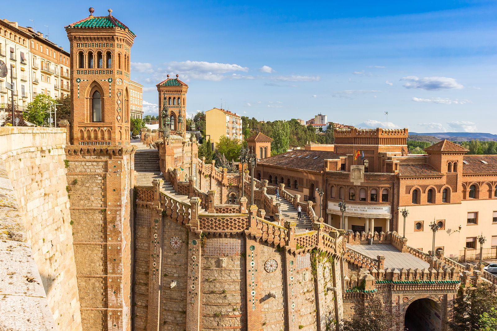 ¿Cuáles son los edificios más antiguos de Teruel?