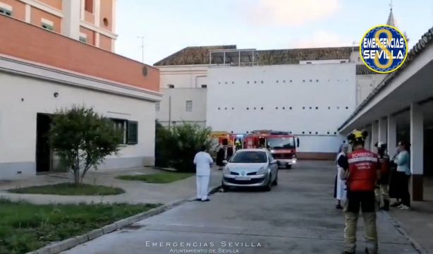 Extinguido un incendio en una residencia de mayores de Sevilla
