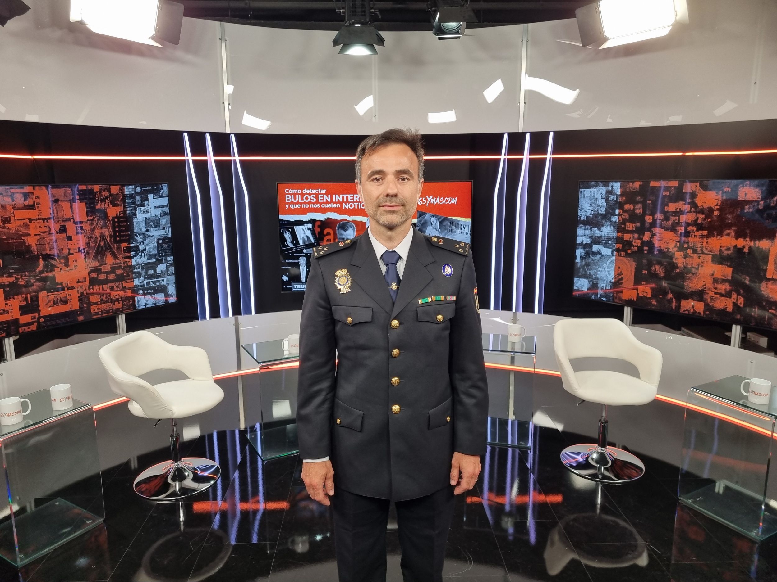Los consejos de la Policía Nacional para que los sénior no sean víctimas de la desinformación Los consejos de la Policía Nacional para que los sénior no sean víctimas de la desinformación