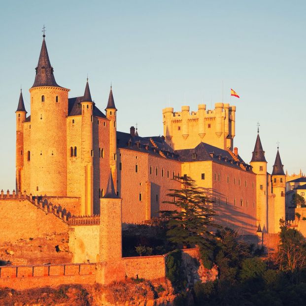 Alcázar de Segovia al atardecer (BigStock)