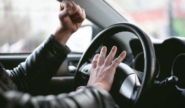 La 'operación salida' genera altos niveles de tensión, enfado y ansiedad en carretera