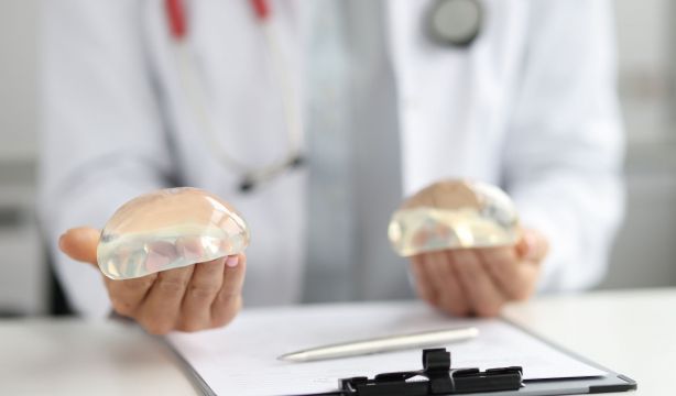 Sanidad informa de 102 casos de linfoma raro asociado a implantes mamarios en la última década (Bigstock.)