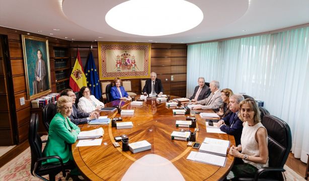 El Tribunal Constitucional avala por seis votos frente a cuatro la amnistía al 'procés'