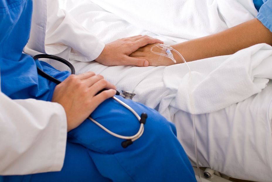 Lisboa pierde 2.000 camas de cuidados continuados y 2.800 mayores permanecen atrapados en hospitales Lisboa pierde 2.000 camas de cuidados continuados y 2.800 mayores permanecen atrapados en hospitales