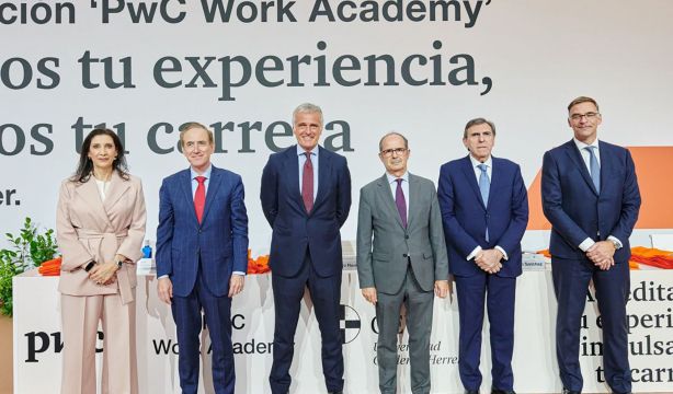 Cerca de 500 profesionales de PwC celebran la graduación de su programa de talento Work Academy