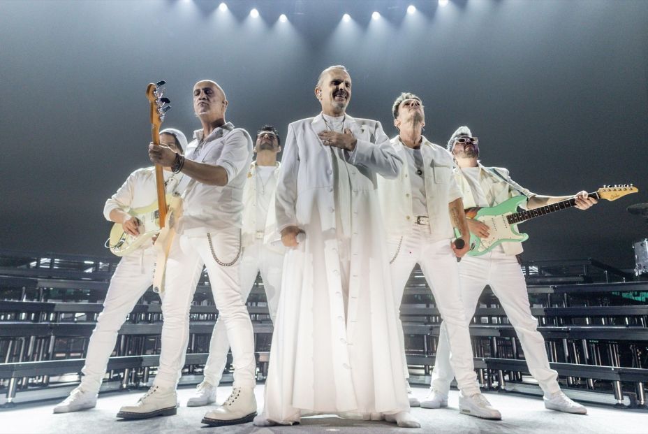 EuropaPress 6834796 cantante miguel bose concierto movistar arena julio 2025 madrid espana