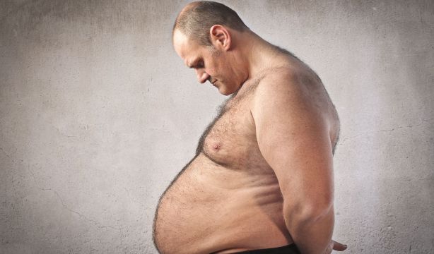 b10 ejercicios caseros para perder la 'barriga cervecera' (Bigstock)