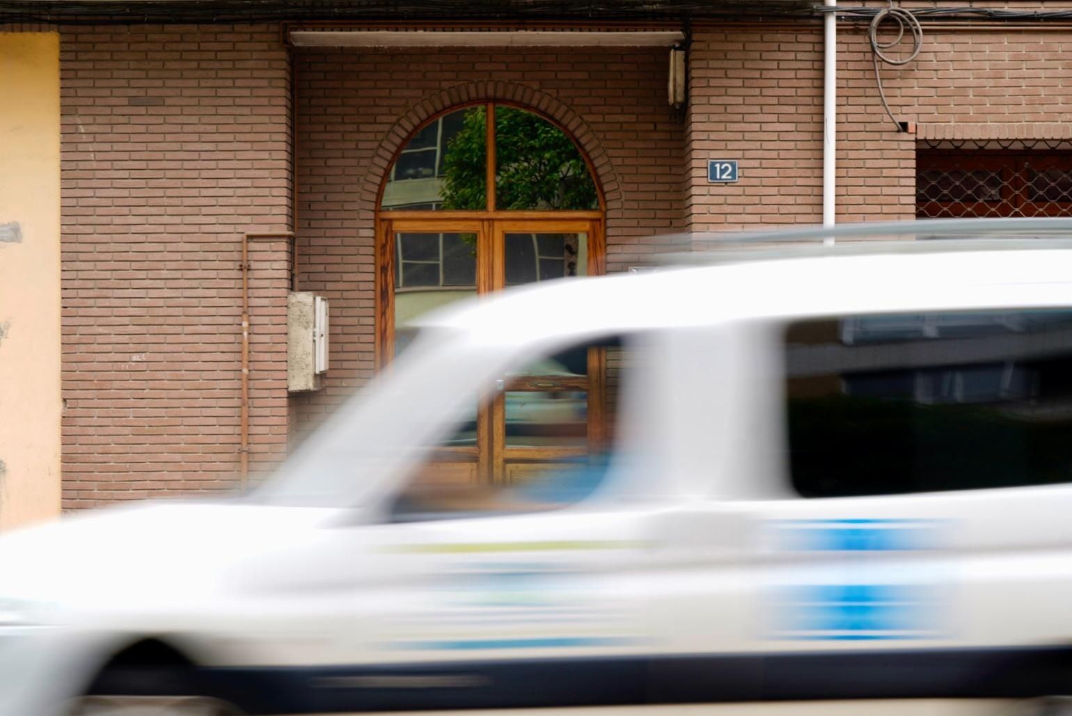 EuropaPress 6835342 portal edificio residia mujer asesinada miercoles laviana