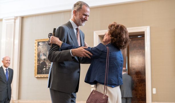El cariñoso reencuentro entre el rey Felipe VI y su antigua profesora de Historia