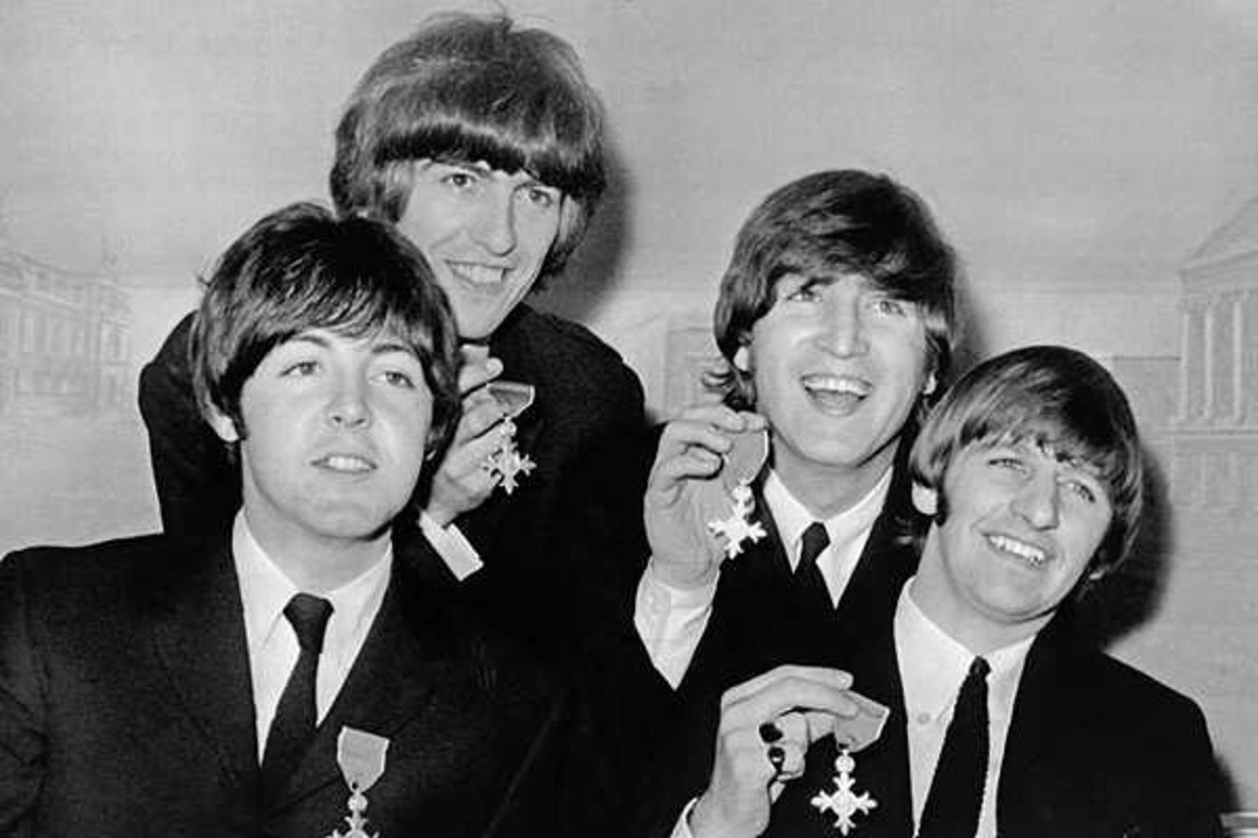 Recuperan una filmación inédita en color del concierto de los Beatles en Barcelona de 1965