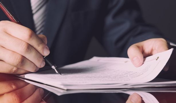 ¿Se puede revocar un poder notarial?