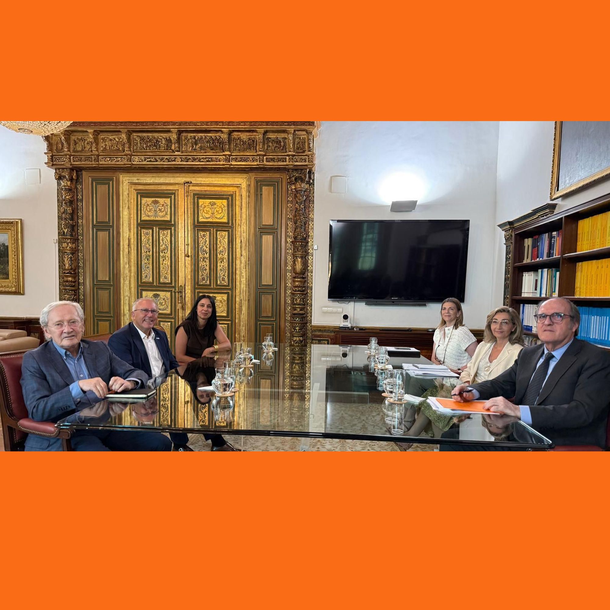 El Defensor del Pueblo se reúne con 65YMÁS