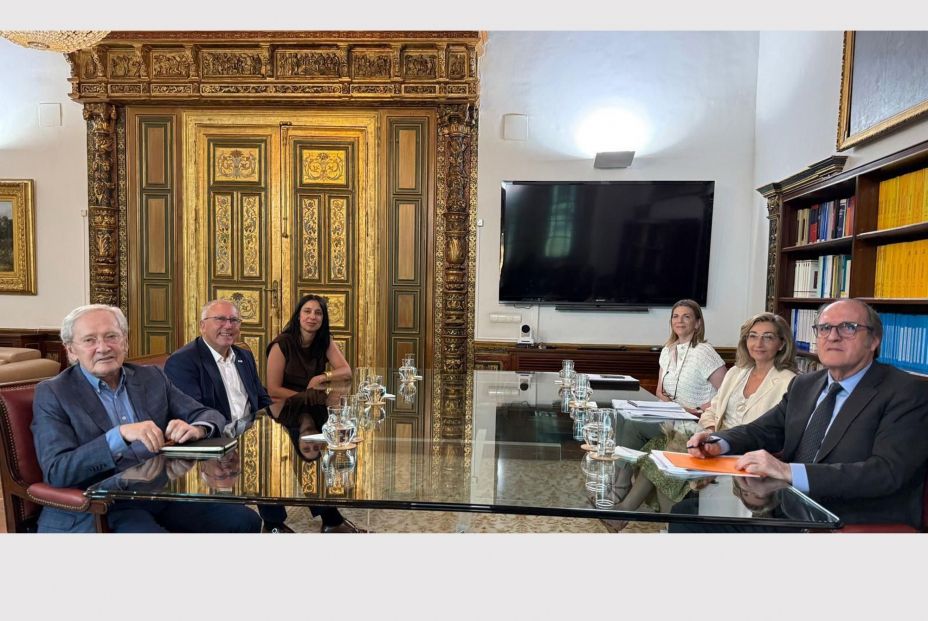 El Defensor del Pueblo se reúne con 65YMÁS