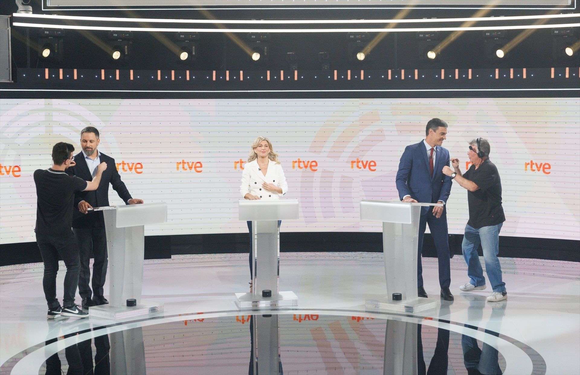 Reforma de la ley electoral: debate obligatorio y microdatos en las encuestas