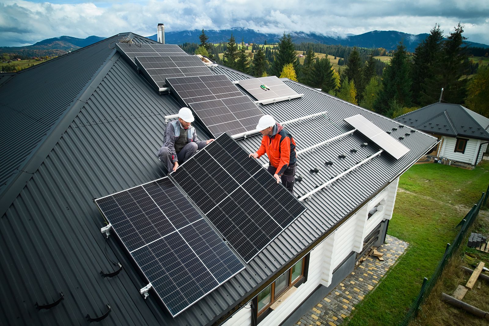 Averigua si tu municipio bonifica en el IBI para instalar autoconsumo fotovoltaico: lista completa