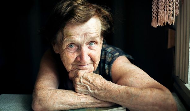 Un experto en longevidad revela un plan realista para llegar a los 90 años