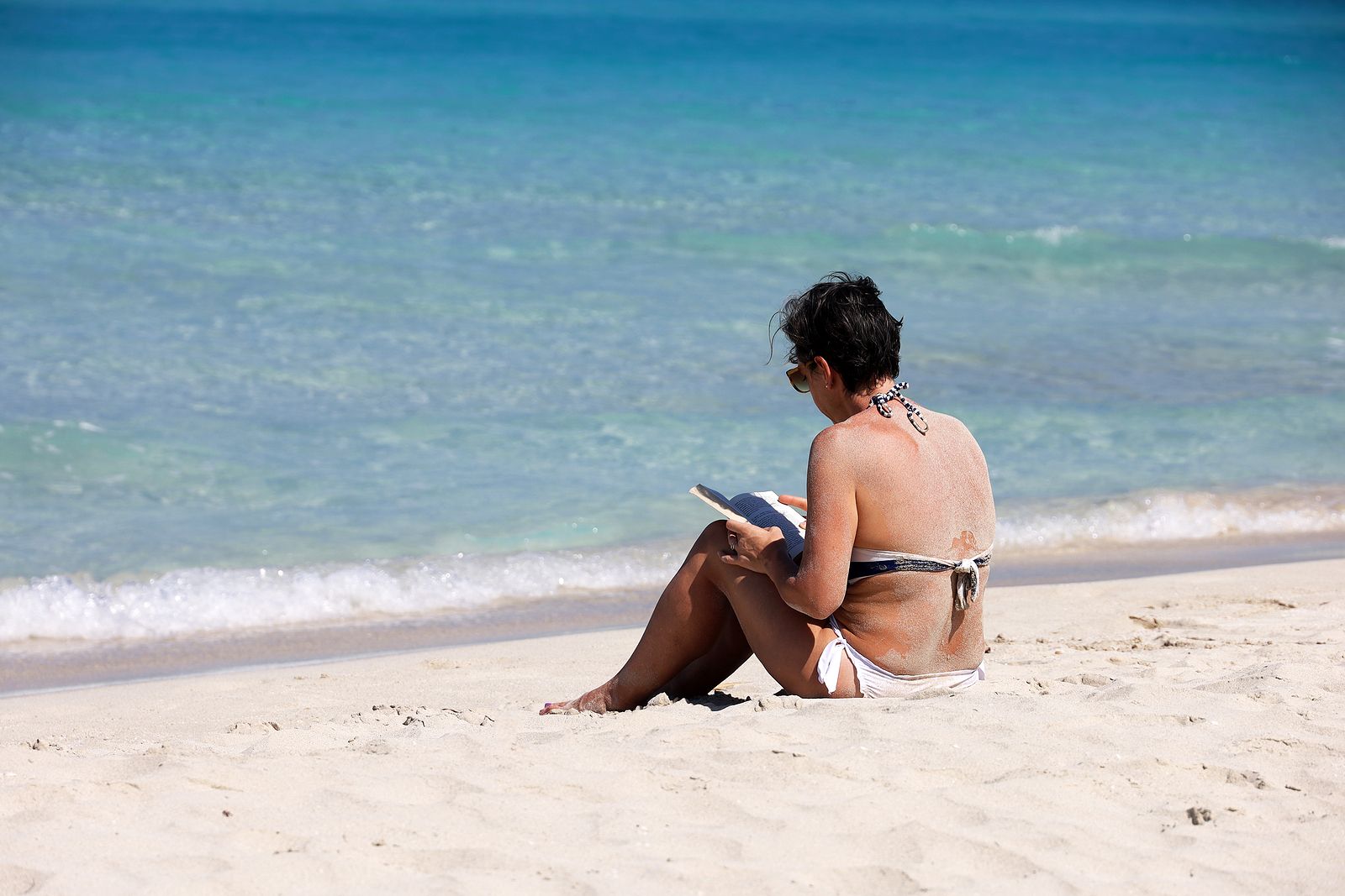 Los 15 libros que arrasan en playas y piscinas este verano