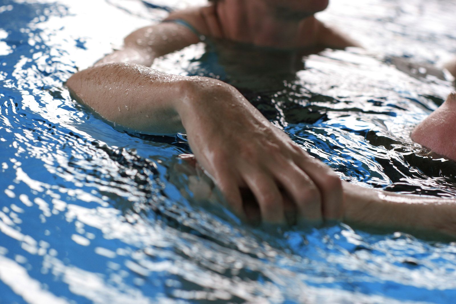 Watsu o shiatsu en el agua, ¿qué beneficios aporta a los mayores? Watsu o shiatsu en el agua, ¿qué beneficios aporta a los mayores?