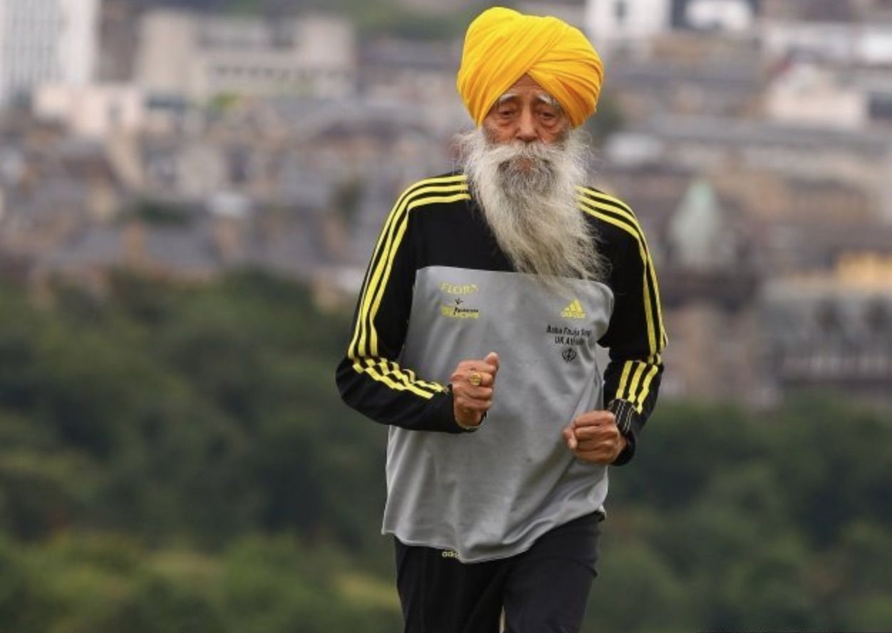 Muere atropellado Fauja Singh, el maratoniano más longevo, a los 114 años