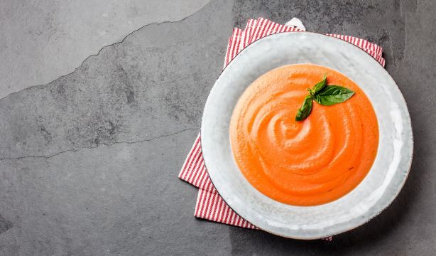 Un chef desvela el truco para conseguir un "salmorejo cinco estrellas"