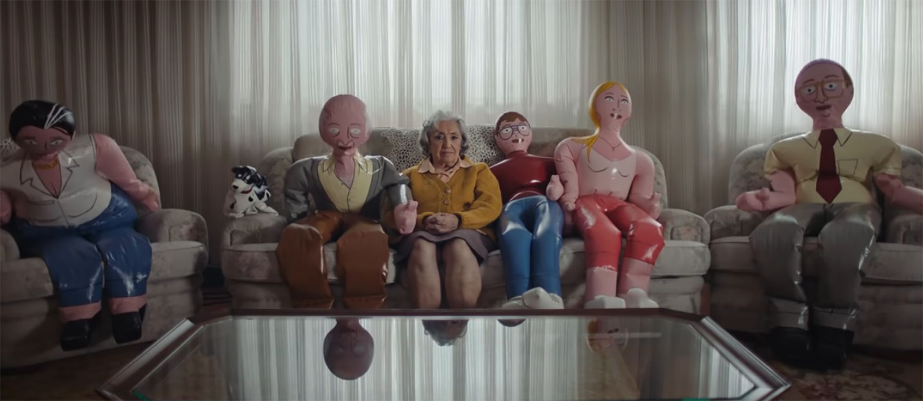 Familias Hinchables: el nuevo spot de Grandes Amigos.