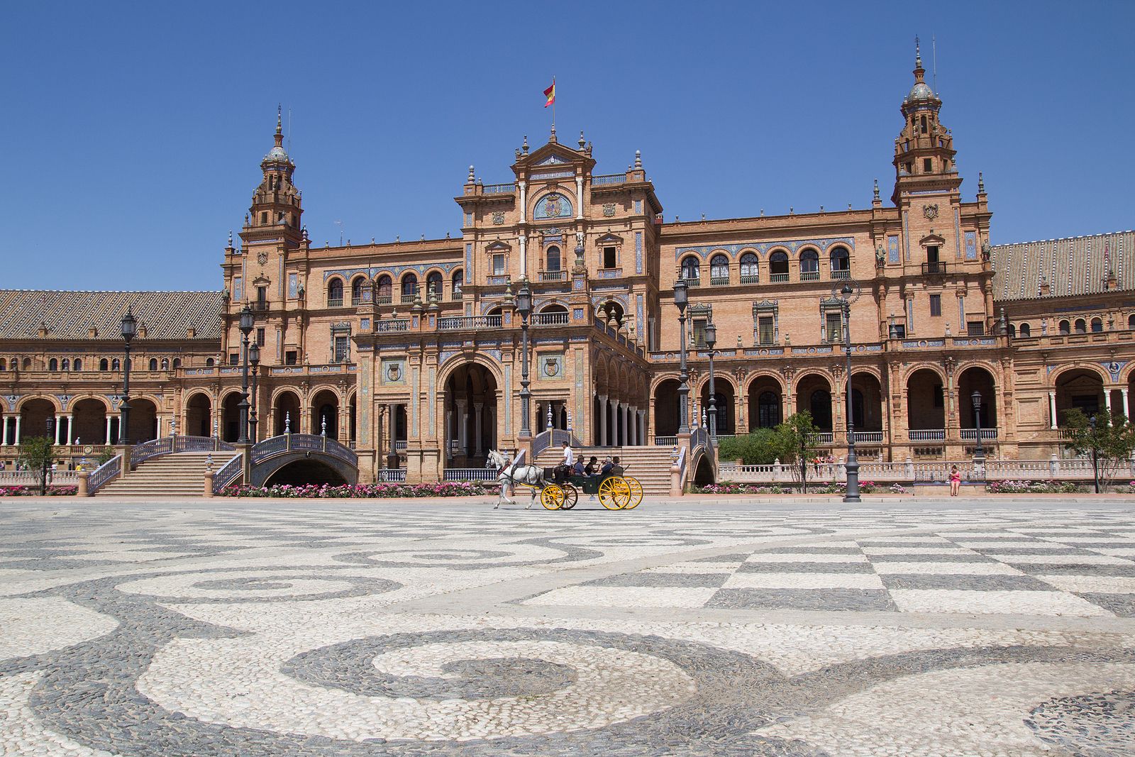 levarían al Ayuntamiento de Sevilla ante la Oficina Antifraude levarían al Ayuntamiento de Sevilla ante la Oficina Antifraude