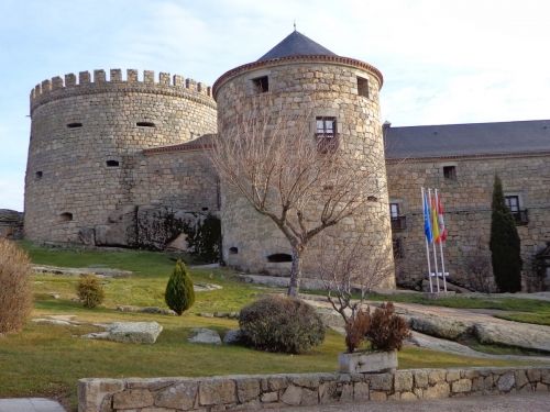 Las Navas del Marqués castillo palacio magalia Las Navas del Marqués castillo palacio magalia