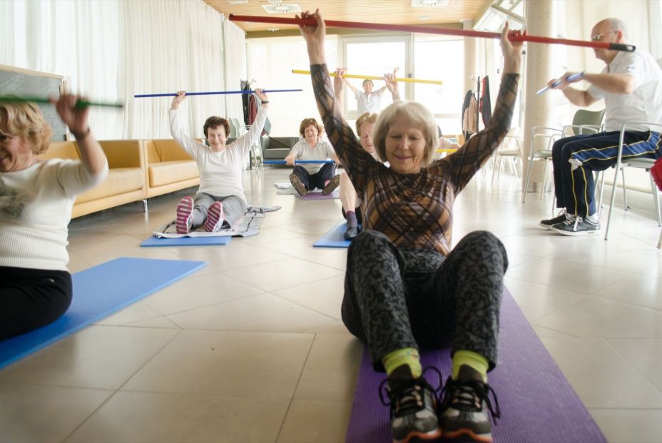 EuropaPress 6675454 mujer mayor haciendo gimnsasia mujeres mayores haciendo gimnasia jubilados EuropaPress 6675454 mujer mayor haciendo gimnsasia mujeres mayores haciendo gimnasia jubilados