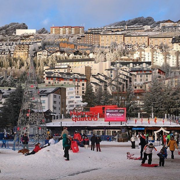 Wikimedia Commons. Sierra Nevada Pradollano 