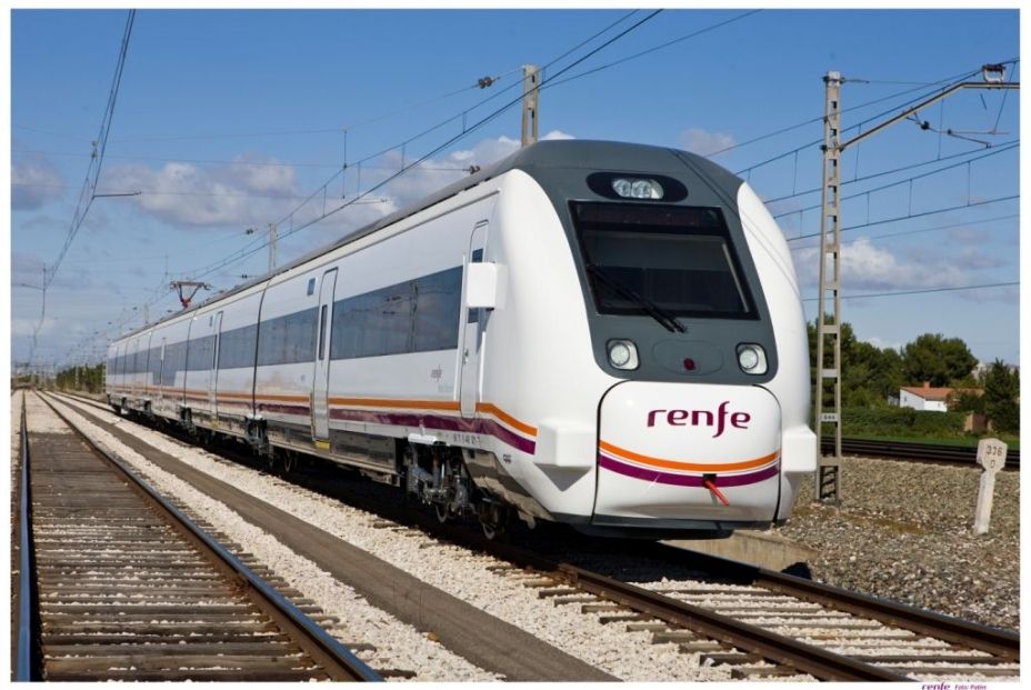 OCU exige al Gobierno aplicar la ley para que Renfe devuelva el dinero por retrasos de 15 minutos OCU exige al Gobierno aplicar la ley para que Renfe devuelva el dinero por retrasos de 15 minutos