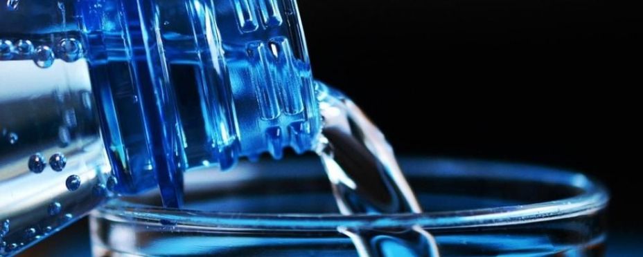 Por qué las hemorroides empeoran durante el verano y cómo prevenirlo