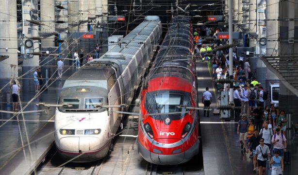 La entrada de la competencia dispara el uso del tren y provoca una bajada de precios