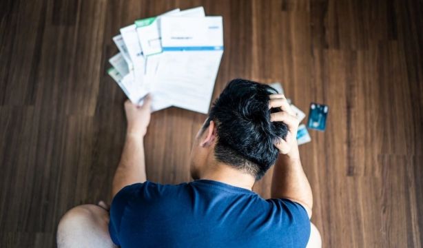 Consejos para usar tarjetas revolving sin alargar años la deuda. Fuente: Europa Press.