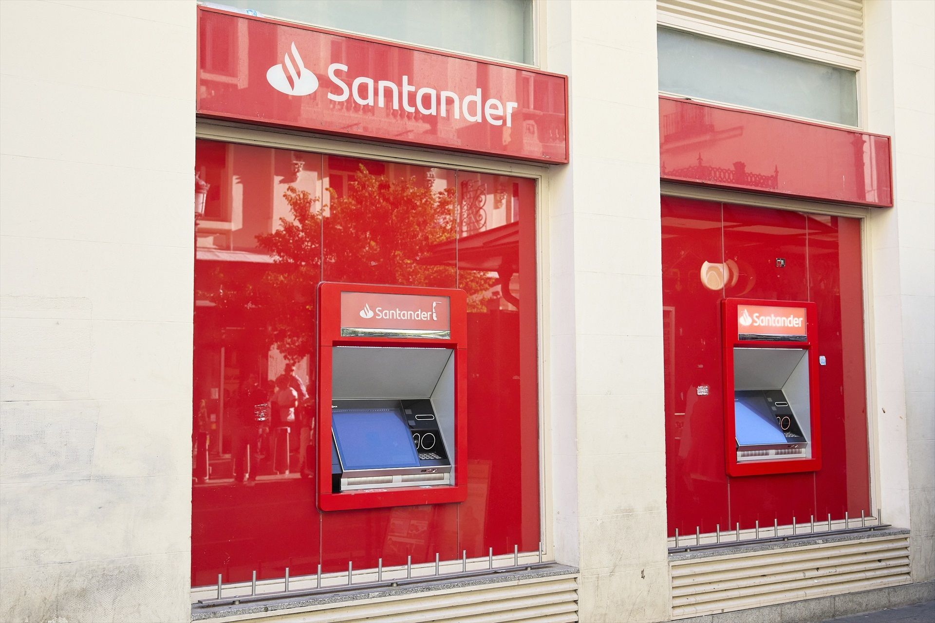 Pago de las pensiones en agosto de 2025: ¿qué día se cobra la pensión en Banco Santander?