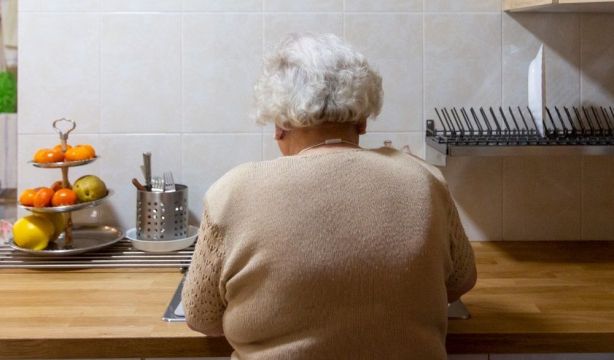 Esta es la herramienta para combatir la soledad no deseada de las personas mayores en Andalucía Esta es la herramienta para combatir la soledad no deseada de las personas mayores en Andalucía