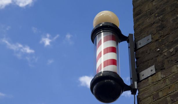 El 'Barber Pole': el símbolo de todas las barberías que tiene un significado histórico
