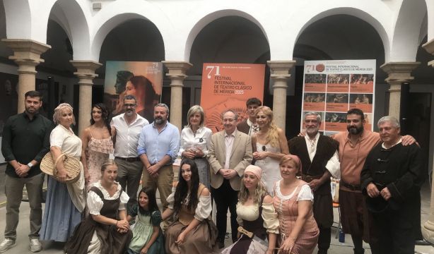 'El alcalde de Zalamea' llega a "su pueblo" con Elisa Matilla como parte del elenco