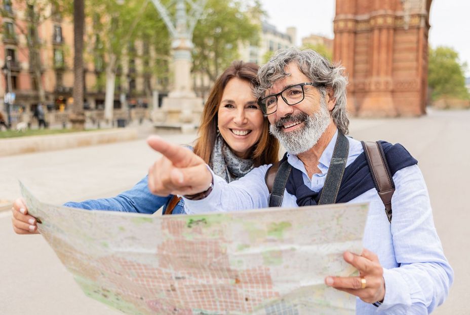 bigstock Happy Senior Adult Tourist Cou 474706747
