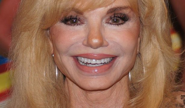 Muere Loni Anderson, actriz de 'Radio Cincinnati' y 'Melrose Place', a los 79 años
