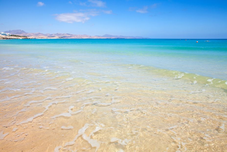 Esta es la playa española que muchos comparan con las Maldivas