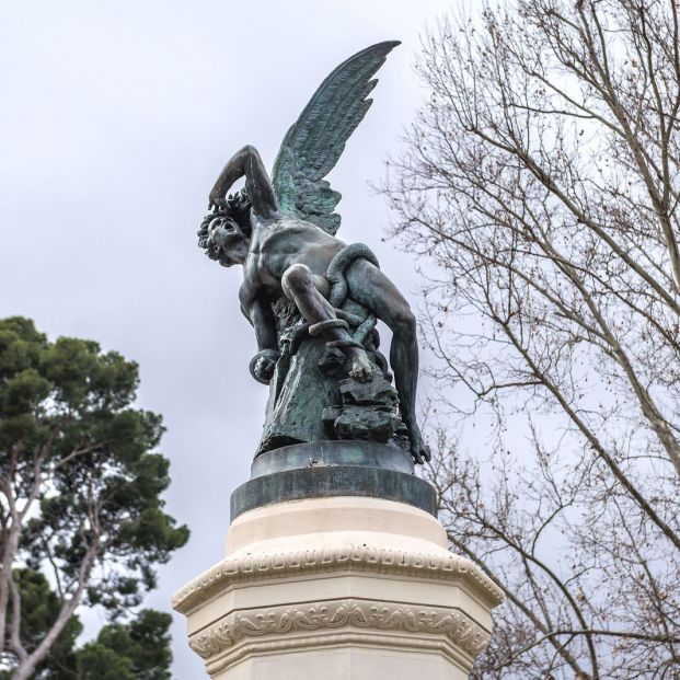 Monumento al Ángel Caído