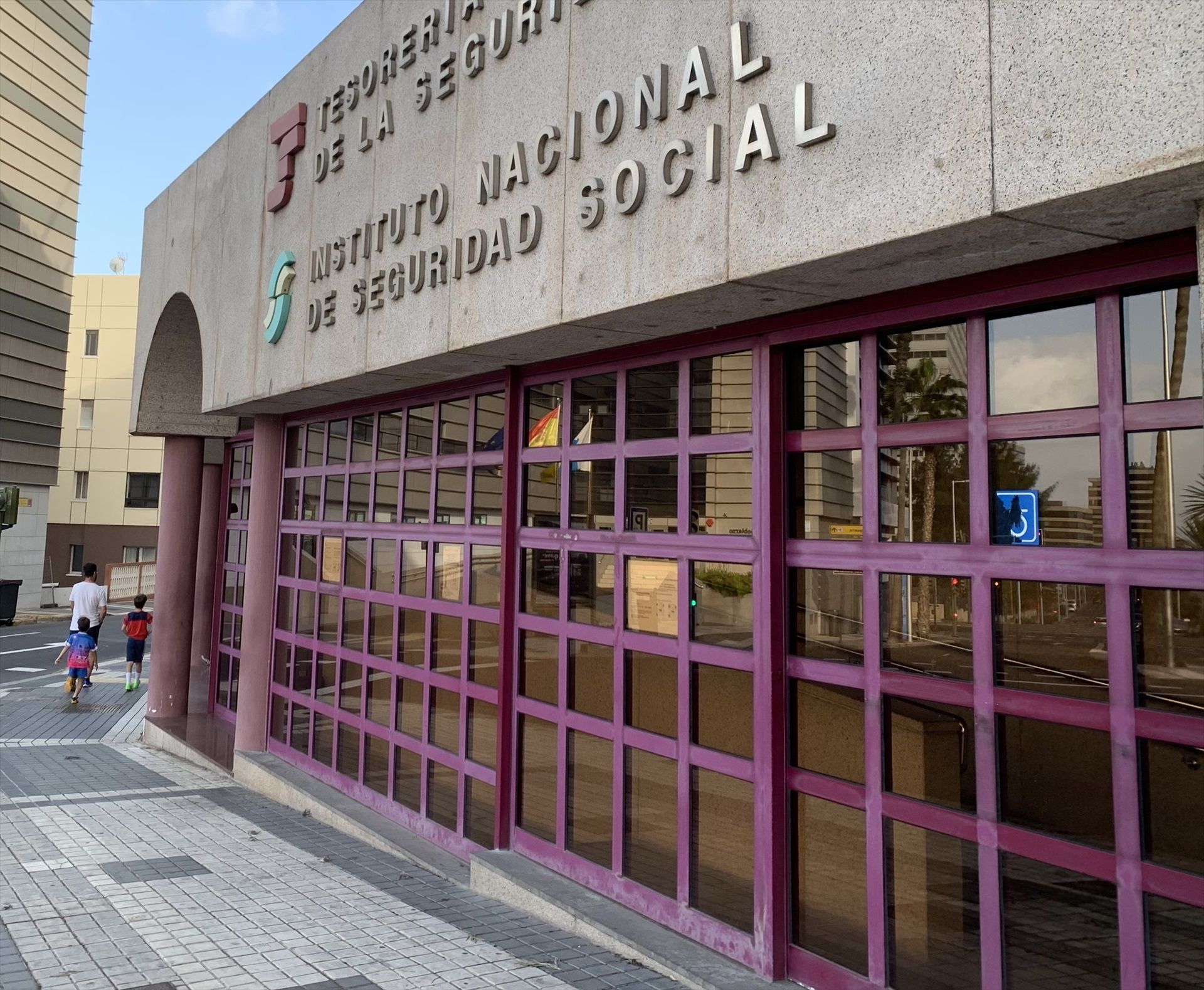 EuropaPress 5170116 sede instituto seguridad social tesoreria general palmas gran canaria