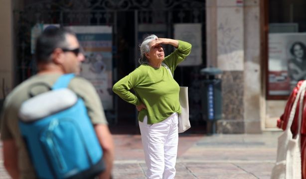 Olas de calor interminables: los días consecutivos de calor extremo hacen mella en los mayores