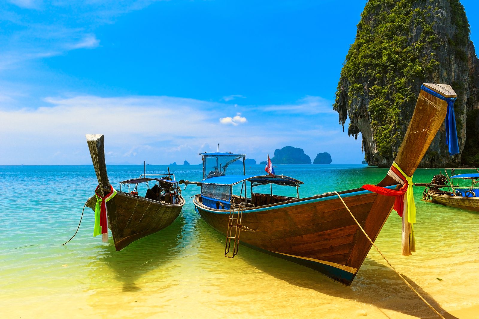 Un jubilado español se traslada a Tailandia y presume su vida: “pago 100 euros por un adosado"